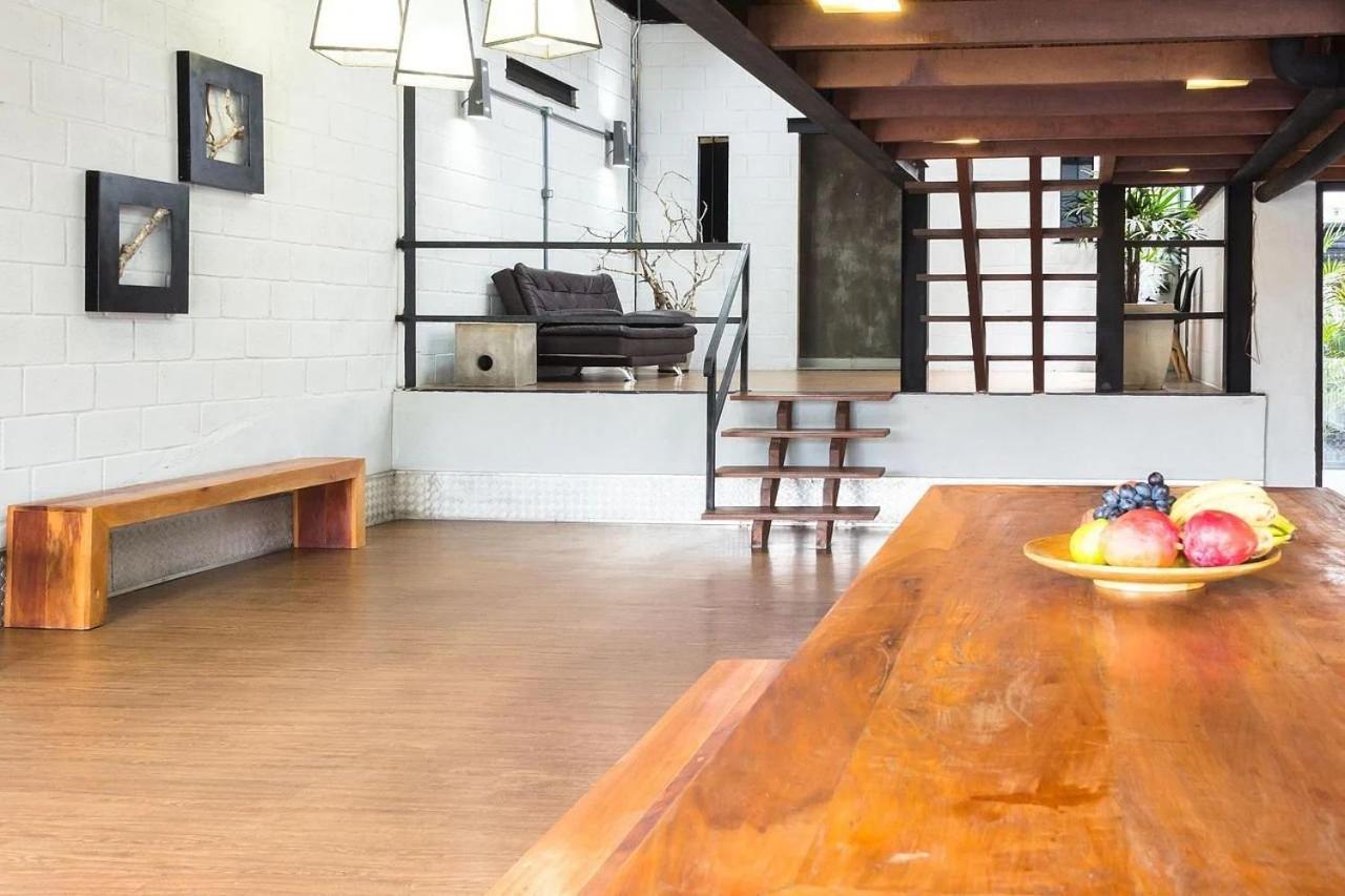 Apartamento Casa em Búzios com arquitetura industrial, sinuca e hidromassagem Exterior foto