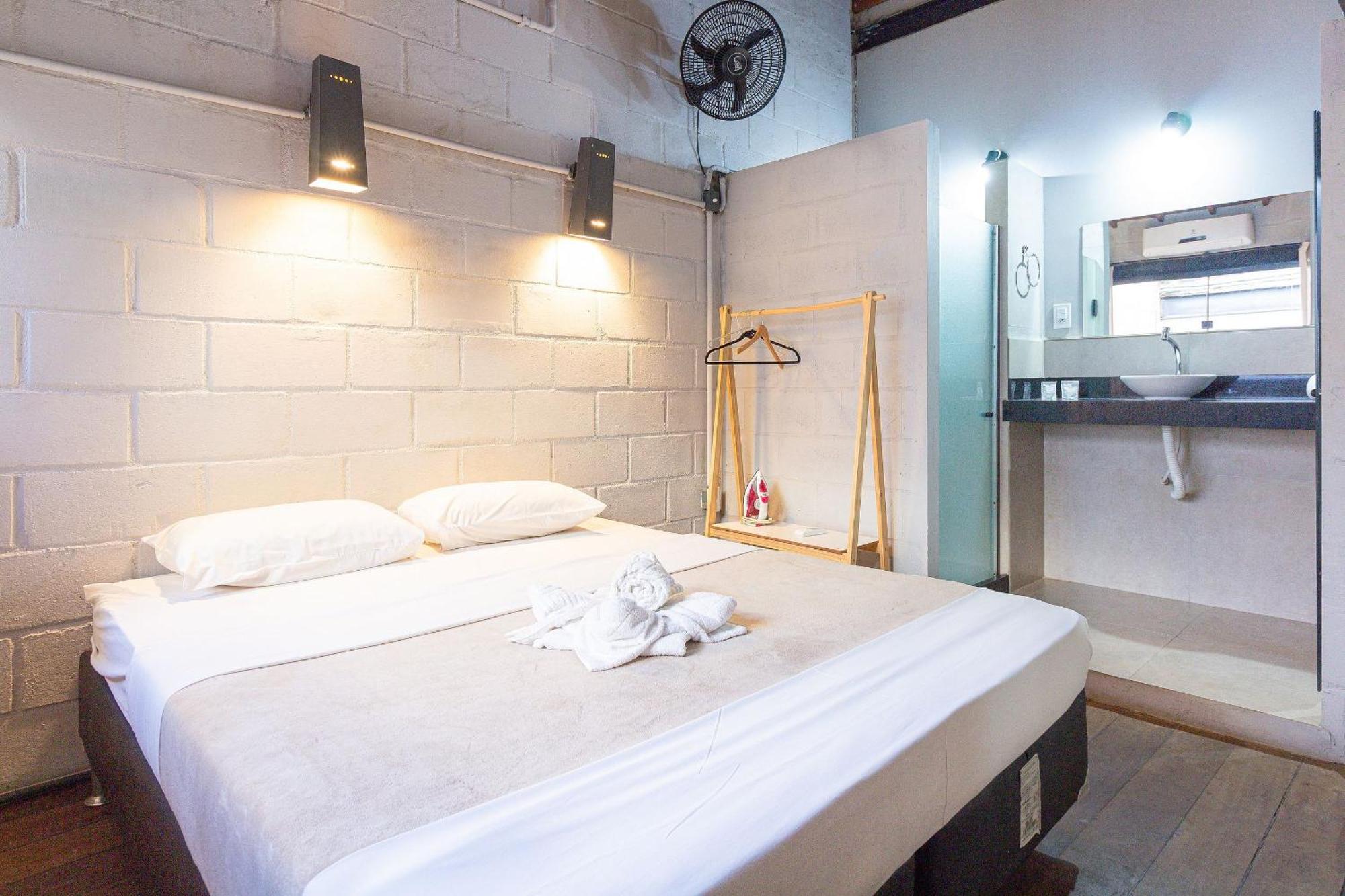 Apartamento Casa em Búzios com arquitetura industrial, sinuca e hidromassagem Exterior foto